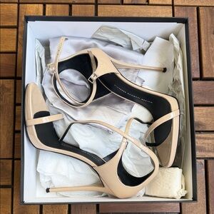 Giuseppe Zanotti Beige Patent Leather Heels